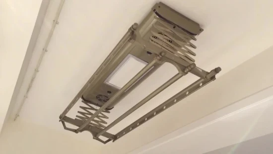 Racks de secagem de pano elétricos inteligentes multifuncionais com controle remoto montados no teto
